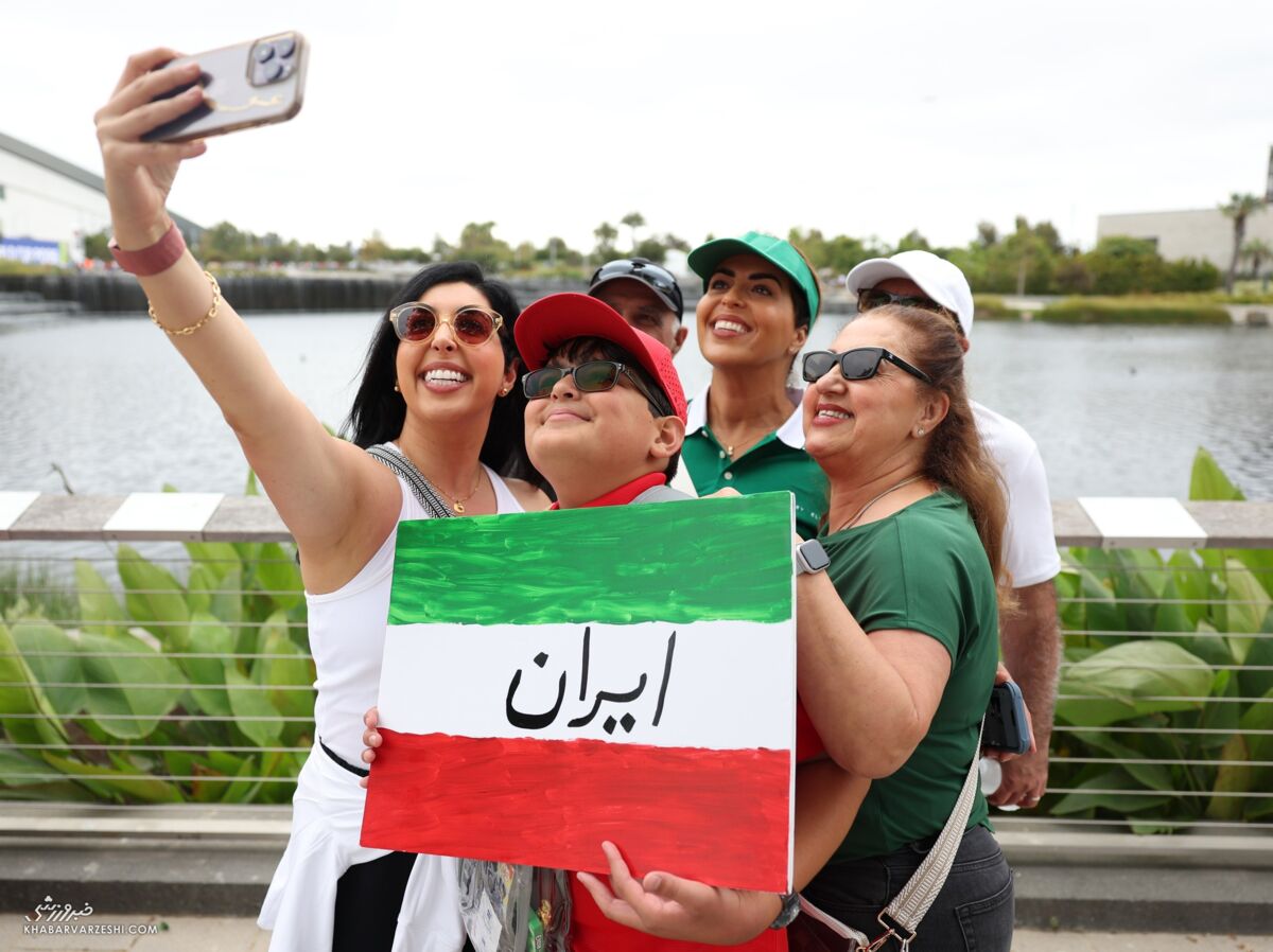 تصاویر گتی‌ایمیجز از دختران طرفدار تیم ملی/ آرایش و گریم خاص در حمایت از ایران مقابل بلژیک +عکس