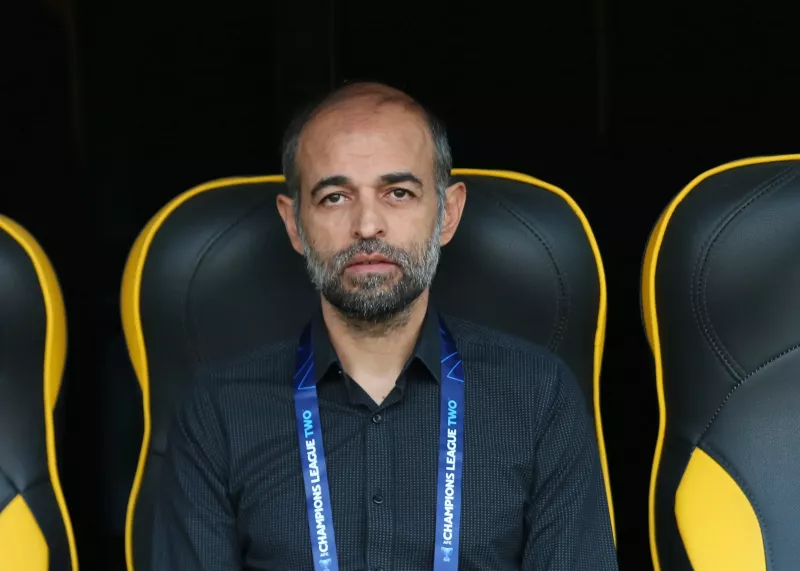با اعلام باشگاه سپاهان محرم نویدکیا فصل آینده سرمربی سپاهان خواهد ماند