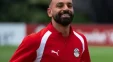محمد صلاح در کنار محمد عبدالمنعم و احمد فتوح مشغول تمرینات درمانی در مصر
