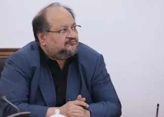 تکذیب برکناری شریعتمداری؛ روابط عمومی هلدینگ: تغییری در مدیرعاملی نبوده است