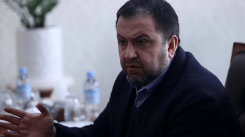 علیرضا بابایی مدیرعامل چادرملو: دبیرکل فدراسیون خیانت بزرگی کرد