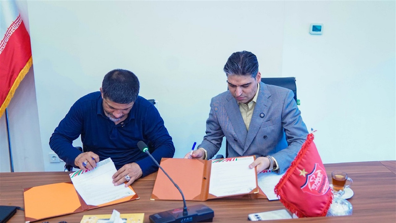 تفاهمنامه همکاری بین فدراسیون کشتی و باشگاه پرسپولیس