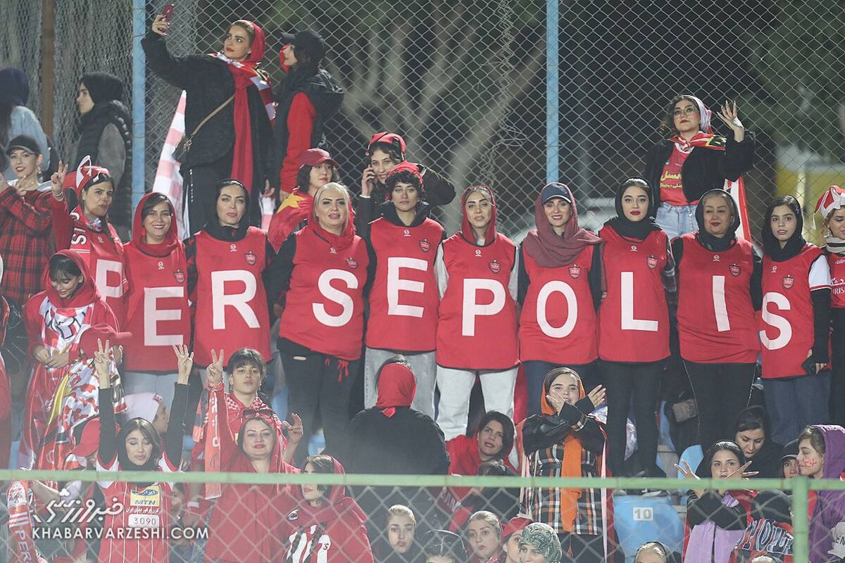 358701 هواداران پرسپولیس