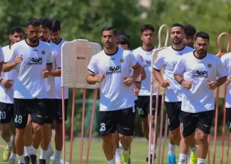تصاویری از هاشم خدادادی دستیار سرمربی و مسئول مستقیم بدنسازی سپاهان در تمرین
