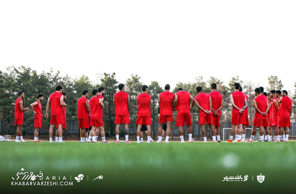 436367 کریم باقری با ستارههای تیم ملی به پرسپولیس برگشت +تصاویر