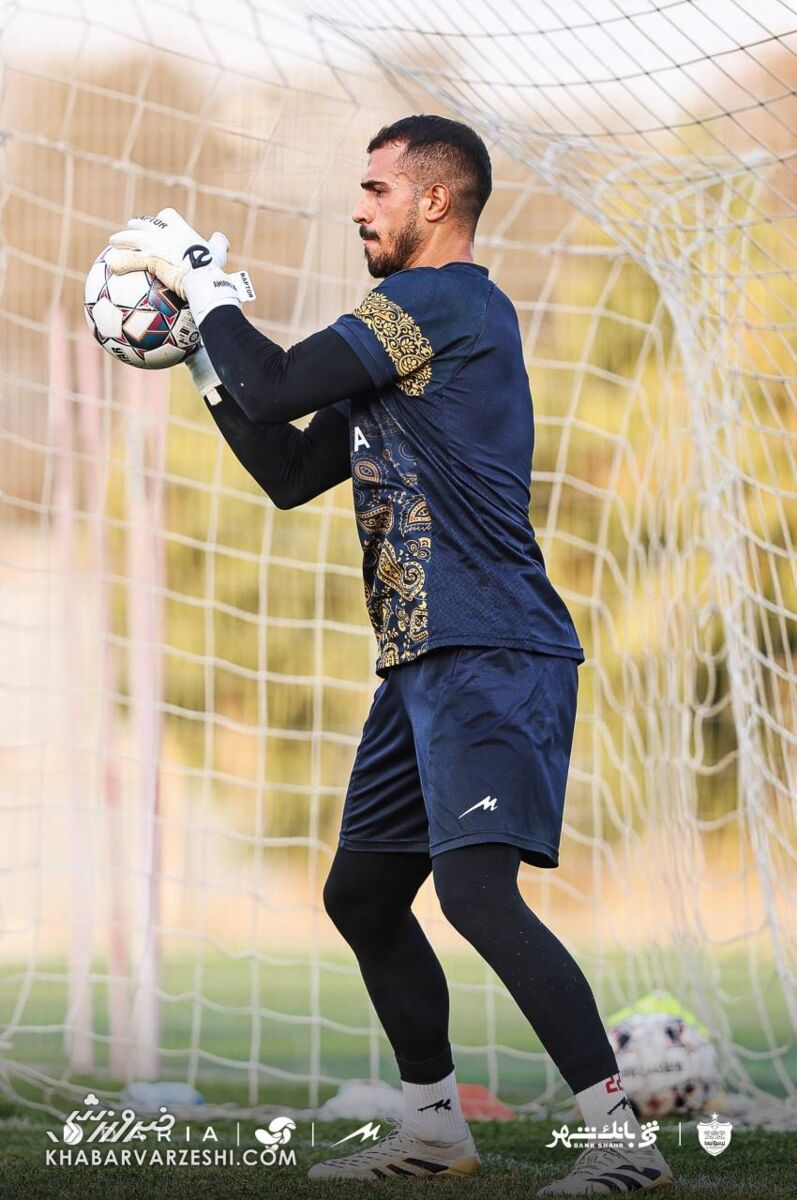 436375 کریم باقری با ستارههای تیم ملی به پرسپولیس برگشت +تصاویر