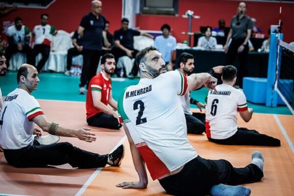 6102252 تصاویر دیدنی از مرد ۲۴۷ سانتیمتری والیبال نشسته ایران درمسابقات جهانی