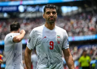 مهدی طارمی مهاجم تیم ملی : شرمنده‌ام، سرم پایین است