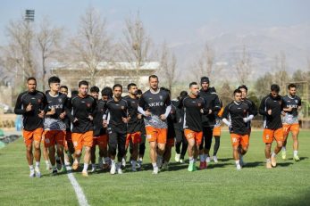 آغاز تمرینات مس رفسنجان با وجود اعتراض به پلی‌آف