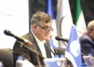 علی تاجرنیا: کسی در توئیتر فحاشی کند، بلاک می‌شود