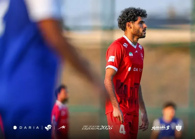 عکس؛ محمدمهدی زارع مدافع ۲۱ ساله با قد ۱۹۵ سانتیمتر به پرسپولیس ملحق شد