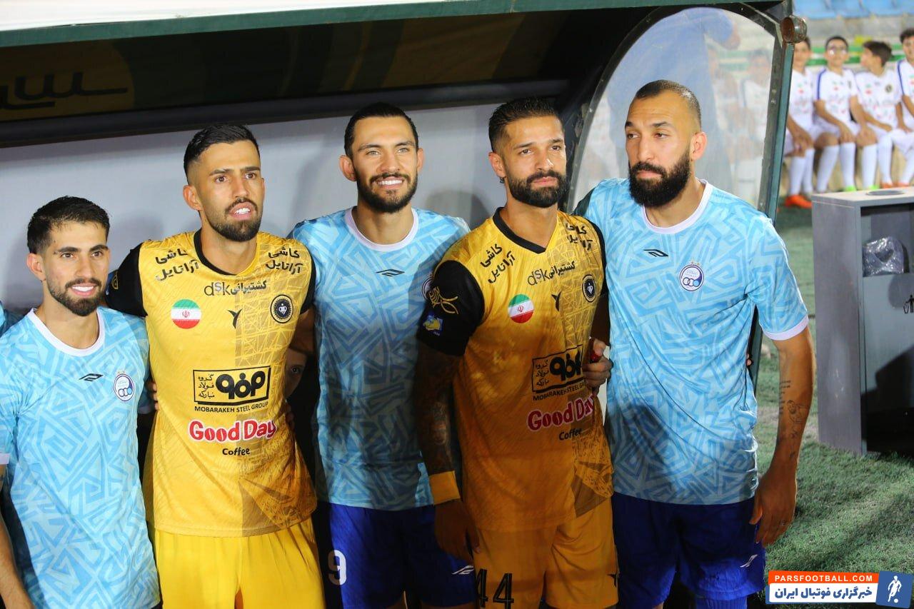 دوری سیدحسین حسینی از روزبه چشمی در آستانه دیدار استقلال و سپاهان علنی شد