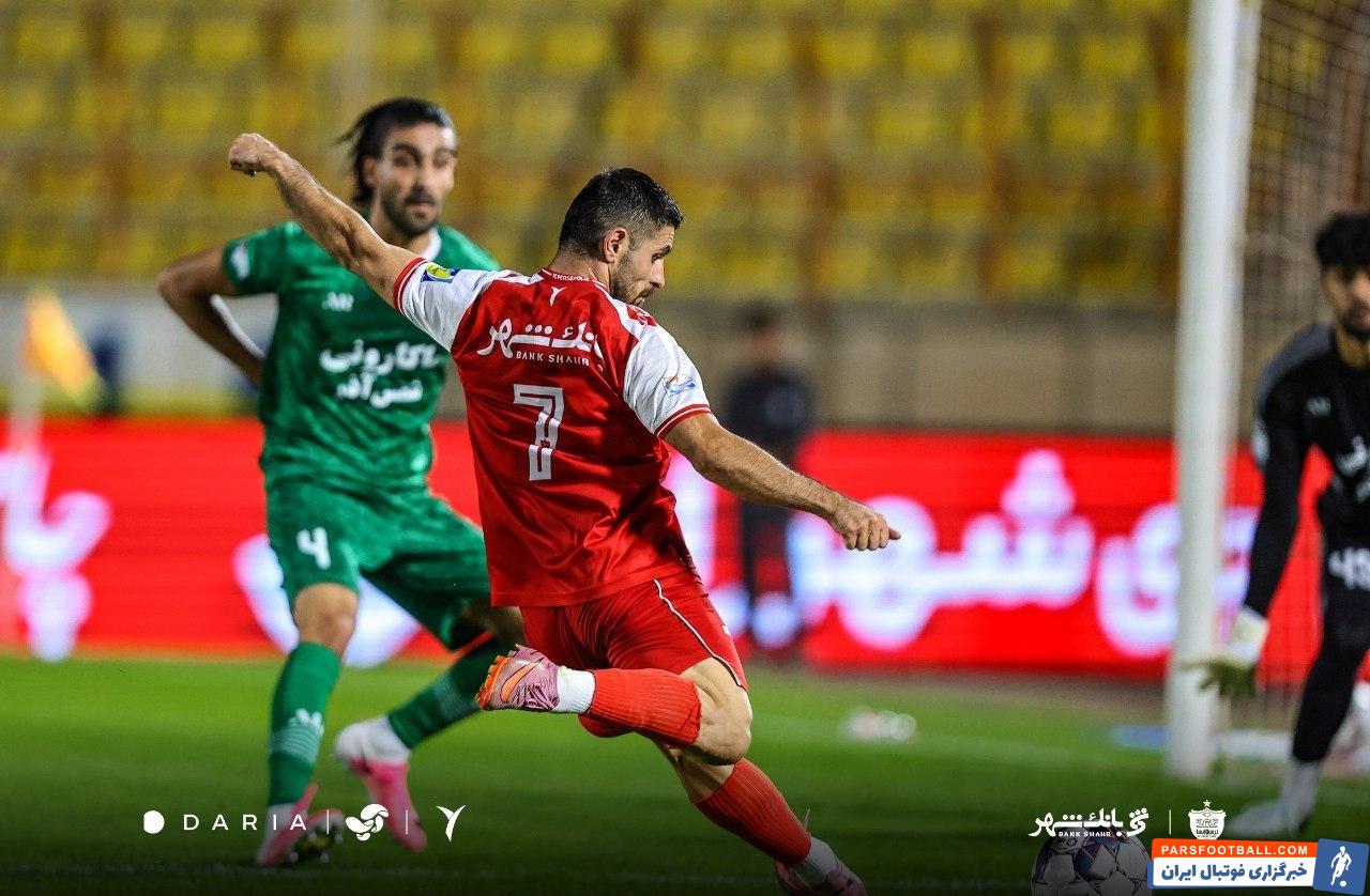 عکس؛ درخشش محمد عمری در اولین بازی فصل پرسپولیس برابر شمسآذر