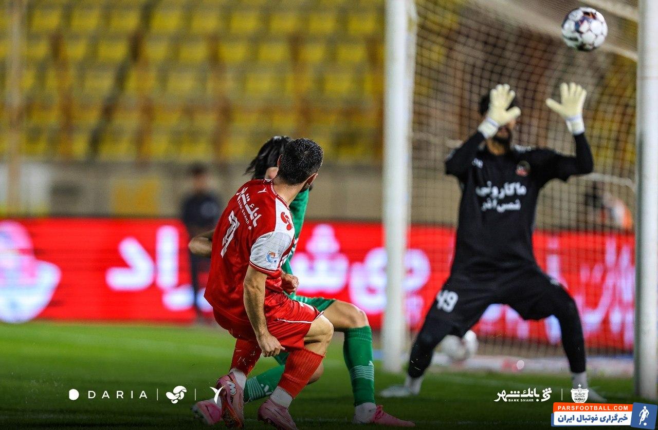 عکس؛ درخشش محمد عمری در اولین بازی فصل پرسپولیس برابر شمسآذر
