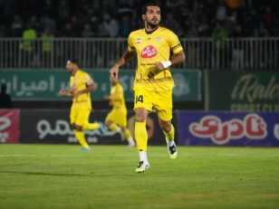 عکس؛ زبیر نیک نفس که فصل پیش را در فجر سپاسی دنبال کرد حالا بازیکن مس شهربابک است