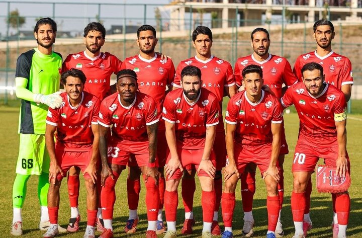 6120093-2 به وقت رونمایی از نوینترین پرسپولیس تاریخ لیگ برتر با چهرهای جدید