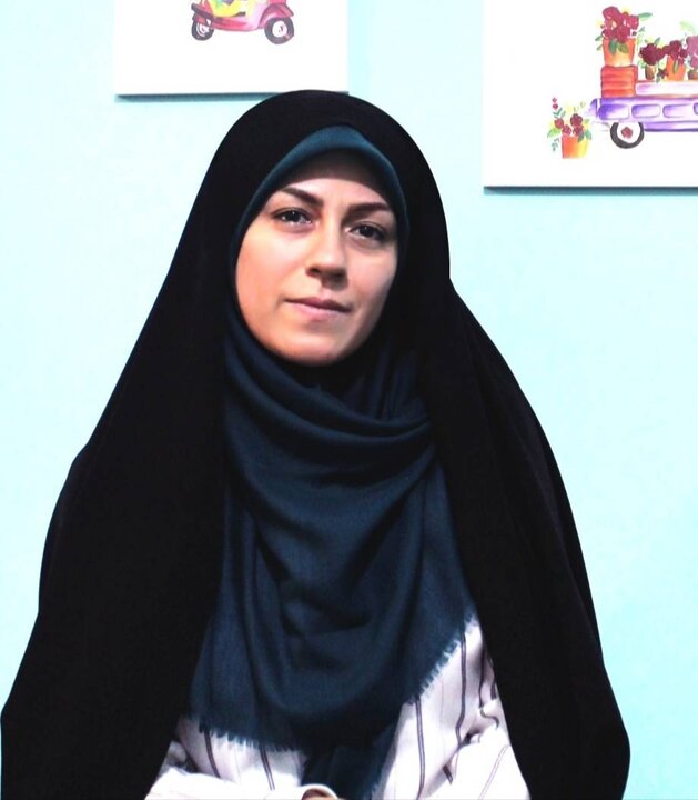 6129192 وقتی یک خانواده، صورتِ یک جامعه میشود