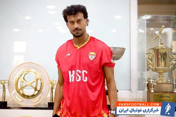 محاصره رامین رضاییان توسط هواداران در فولاد آرنا پس از دیدار استقلال و فولاد