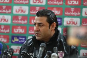 فیلم ؛ وحید فاضلی مربی پرسپولیس: سرگیف حرفه ای ترین بازیکن تیم ما است