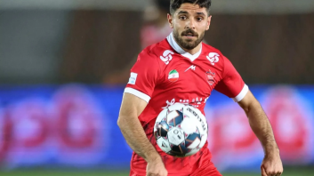 پرسپولیس شایعات درباره لژیونر شدن محمد عمری و انتقال به قطر را رد کرد