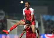عکس ؛ خوشحالی غیرقابل‌وصف مهدی تیکدری پس از گل‌های پرسپولیس مقابل ذوب‌آهن