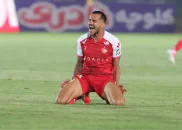 مهدی تیکدری ابتدا به عنوان وینگر راست پرسپولیس مدنظر کادر فنی قرار گرفت