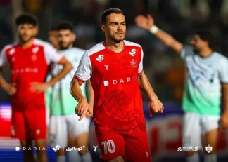 نخستین حضور ثابت اورونوف در فصل جاری؛ ۵۴ دقیقه بازی در ترکیب پرسپولیس