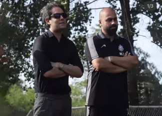 حضور امیرعلی نبویان مجری شناختهشده تلویزیون در تمرین دیروز ملوان انزلی