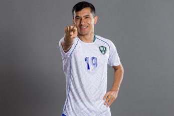 عکس ؛ نهاییشدن انتقال عزیزجان گانیف هافبک ۲۸ ساله ازبکستانی به بنییاس امارات