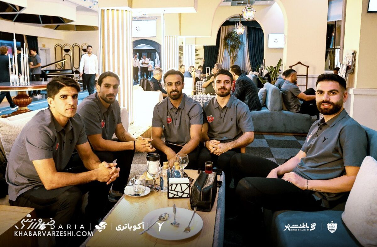 443155 پرسپولیس