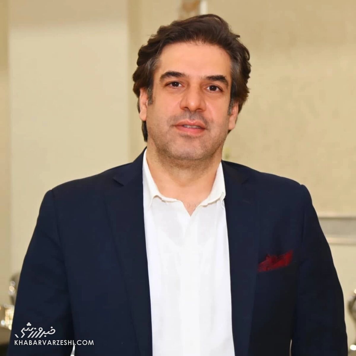 443246 گزارشگر دربی مشخص شد/ این چهره پشت میکروفون صدوهفتمین نبرد استقلال و پرسپولیس +عکس