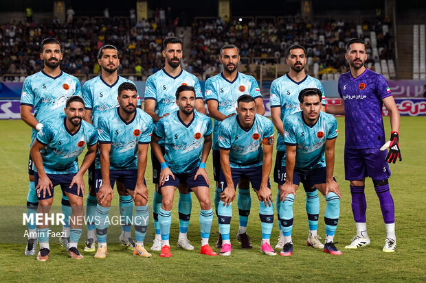 6160592 مسیر باز برای سبقت گرفتن پرسپولیس از استقلال؛ چهار دیدار با شرایط خاص