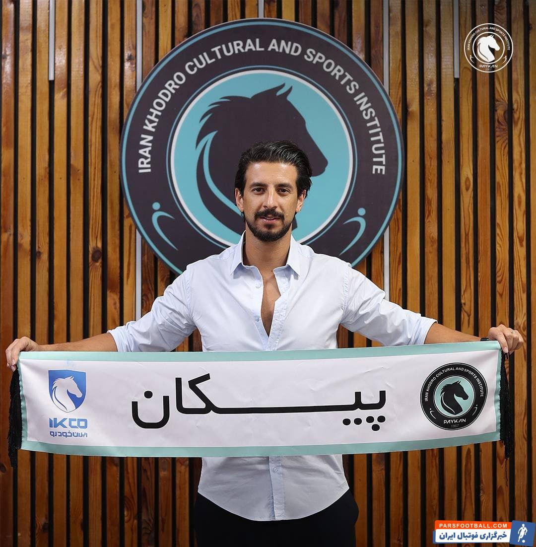 عکس ؛ جذب حسن شوشتری هافبک ۳۳ ساله توسط پیکان به عنوان سهمیه آزاد