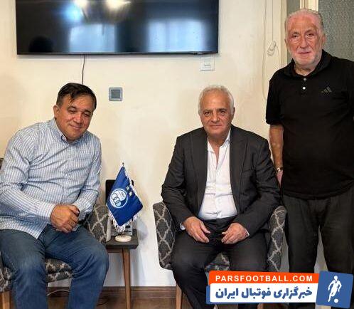 عکس ؛ ملاقات علی تاجرنیا با جعفر مختاریفر ستاره فراموش نشدنی استقلال