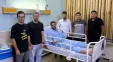 عیادت سرمربی و مسئولان کاراگستر شبستر از علیرضا نقی‌زاده پس از عمل جراحی