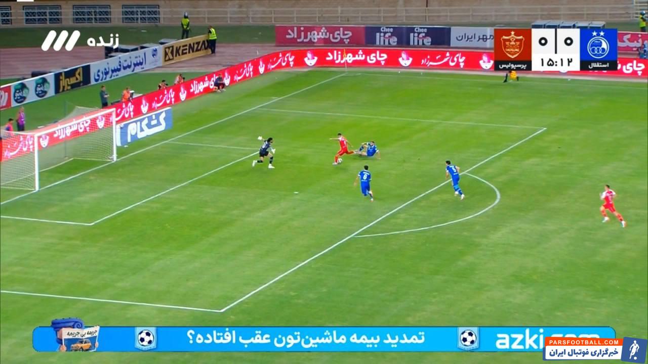 تصویری از فرصت سوزی علی علیپور مهاجم پرسپولیس در دیدار برابر استقلال 