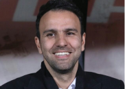 درگیری خلیلی سرپرست پرسپولیس با داور به دلیل لیزر هواداران استقلال روی نیازمند