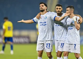 عکس ؛ استقلال با دقت بالا در ضربات در چارچوب، فشار سنگین الغرافه را خنثی کرد