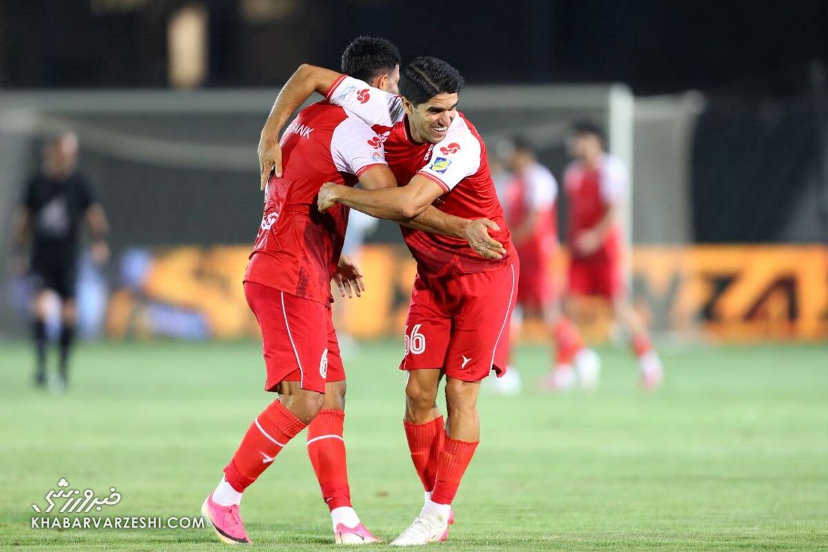 پویا پورعلی و محمدحسین کنعانی‌زادگان در دیدار پرسپولیس - ذوب‌آهن