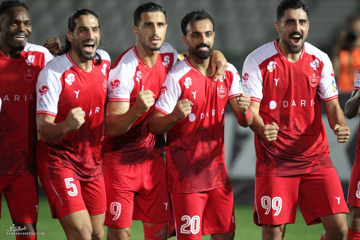448276-1 شادی گل علی علیپور در دیدار پرسپولیس - صنعت نفت