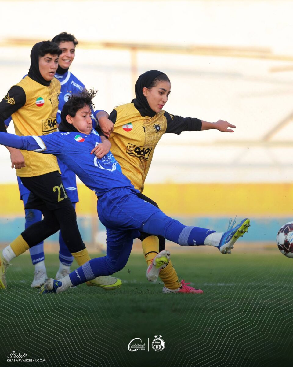 451391 زنان استقلال