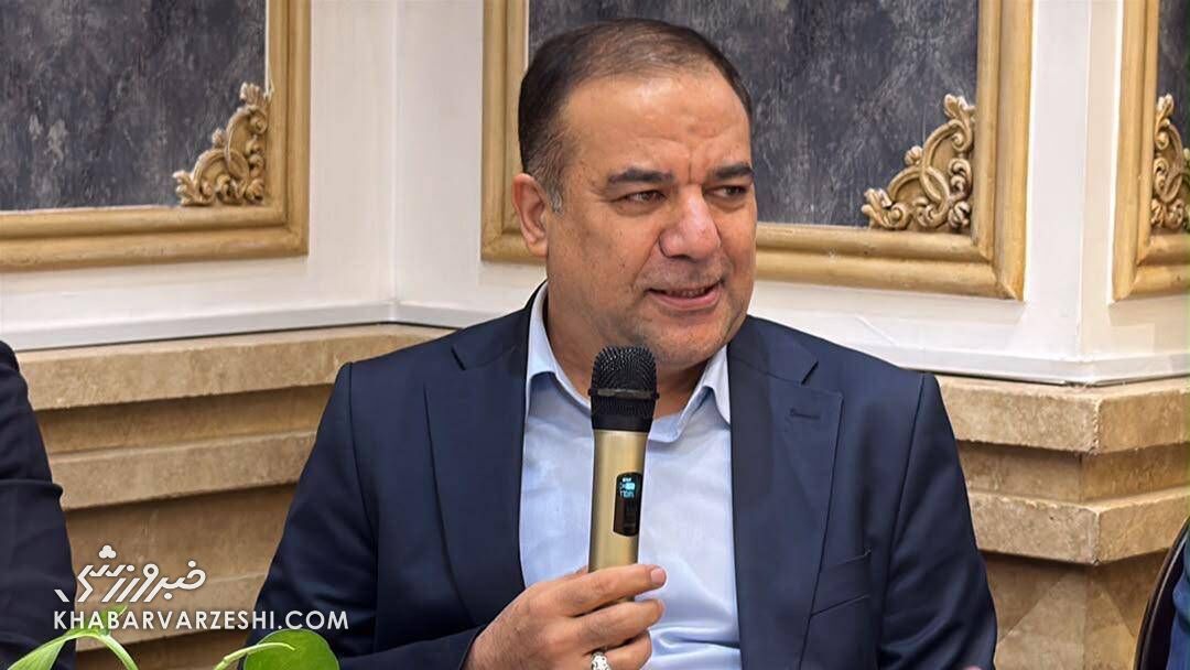451485 دیدار استقلالیها با مدیرعامل جدید/ متدین پای صحبت پیشکسوتان نشست +عکس