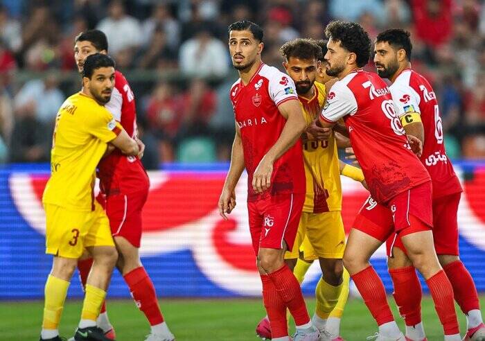 شکست پرسپولیس زیر سایه تصمیمات بحث برانگیز کادر فنی؛ چرا تارتار ترکیب برنده را تغییر داد؟