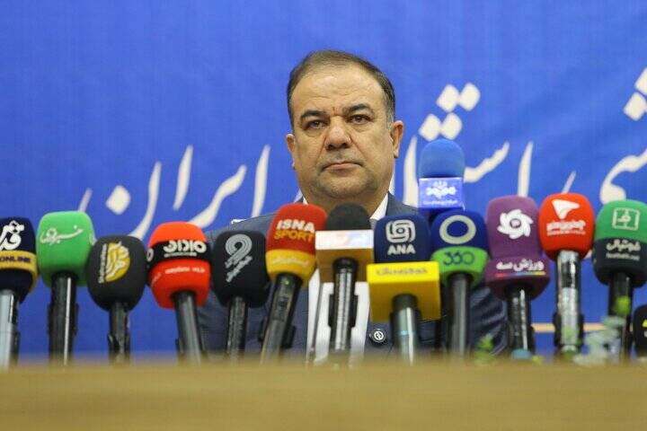 4743402 متدین:جذب بازیکن با درخواست سرمربی خواهد بود؛در امور فنی دخالت نمیکنم