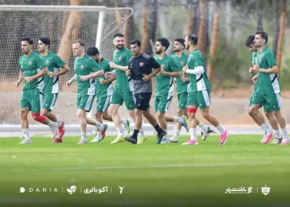 عکس ؛ استفاده پرسپولیس از یک کیت جذاب و خوشرنگ در تمرینات اخیر