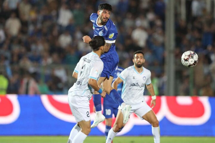 برد سخت اما شیرین آبی‌ها برابر گل گهر؛ استقلال سایه پرسپولیس شد!