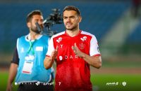 اوستون اورونوف ستاره پرسپولیس به علت مصدومیت دیدار با فولاد را از دست داد