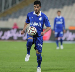 بهنام برزای هافبک استقلال