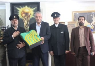 دیدار خادمان امام رضا (ع) با کفاشیان و اسدی