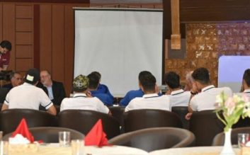 جلسه ملوانی ها